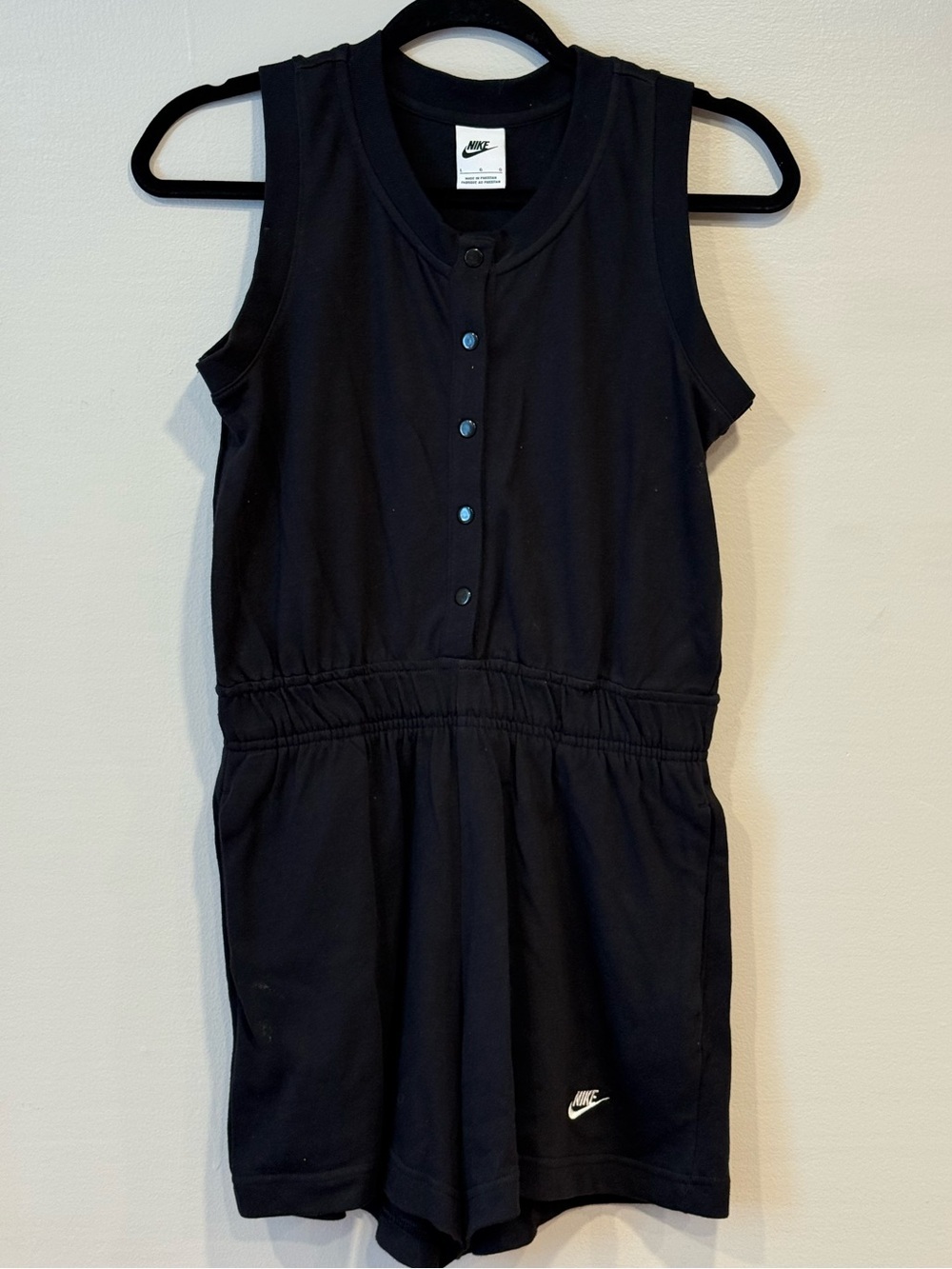 Nike Sleeveless Sporty Black Snap Front Pockets Romper Girls Large